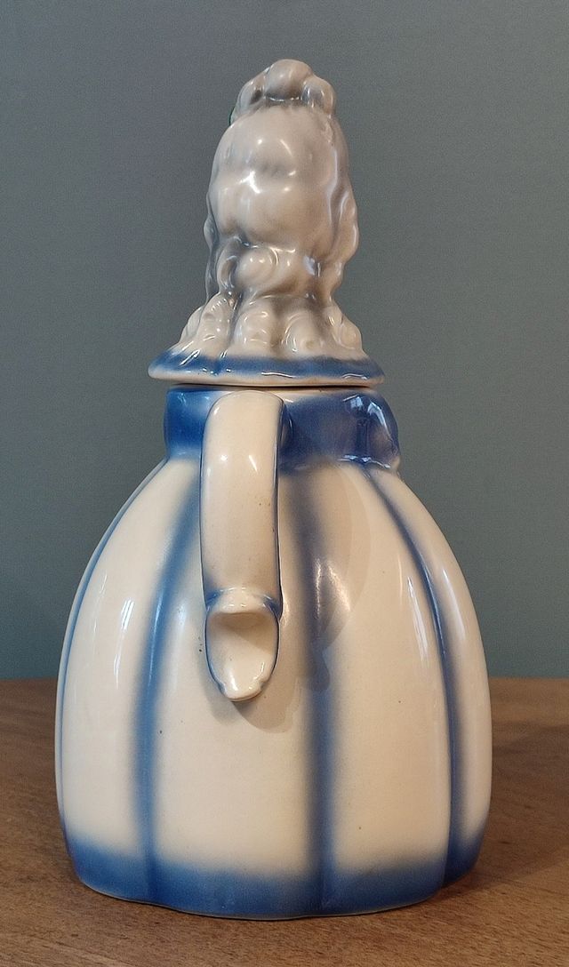 Teiera vintage ceramica dipinta donna costume