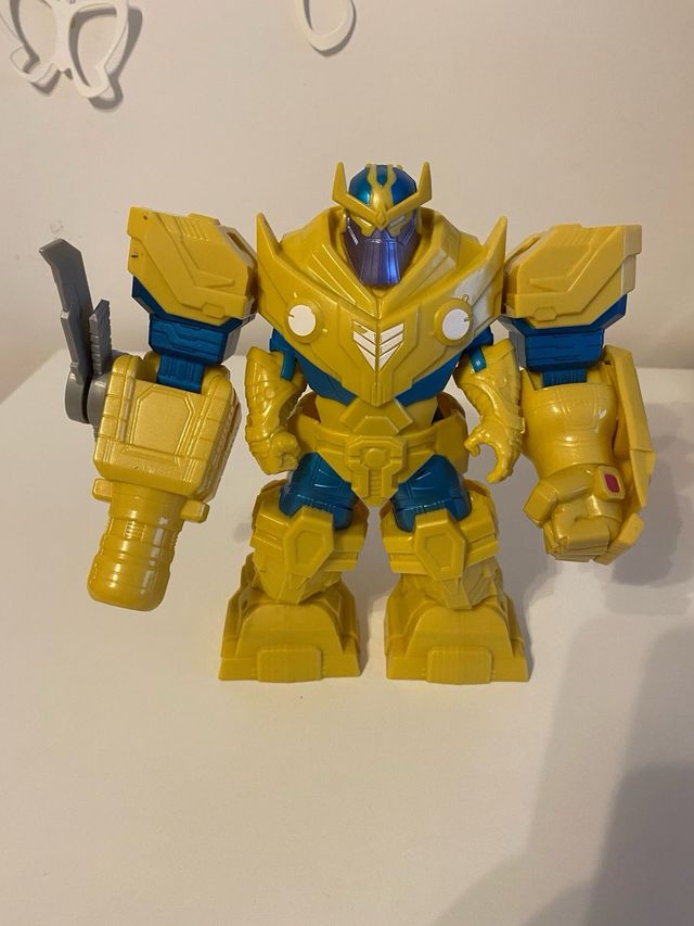Muñeco Thanos con armadura 30 cm