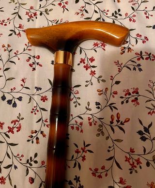 BASTON DE MADERA LABRADA NUEVO 