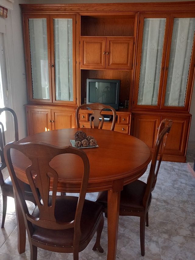 Mesa extensible + 4 sillas de roble