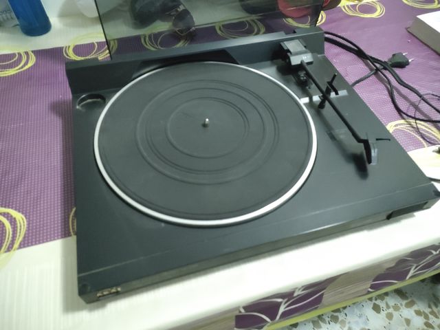 Tocadiscos AKAI A305