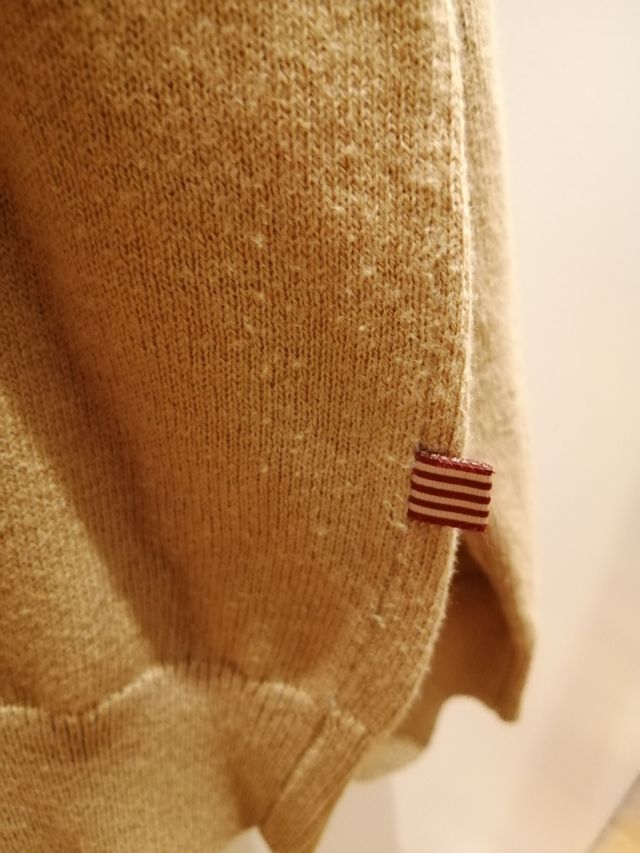 Suéter. Marrón claro. Niño. 7-8 años.