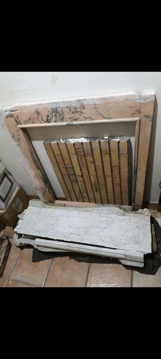 Antigua chimenea de mármol  blanco y rosa