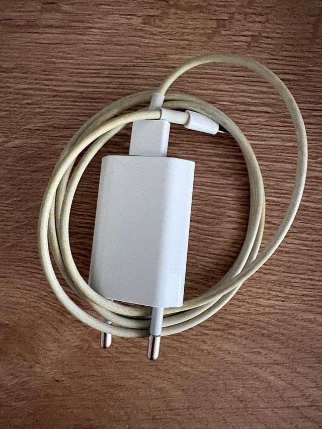 Dos Cargador IPhone y Cable Nuevo