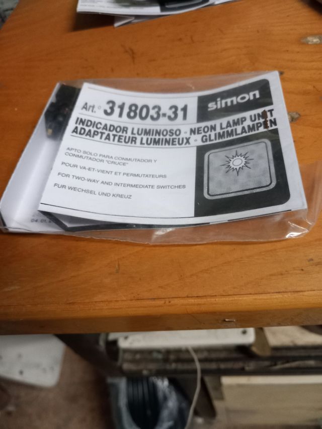 PILOTO NEON SIMON 803