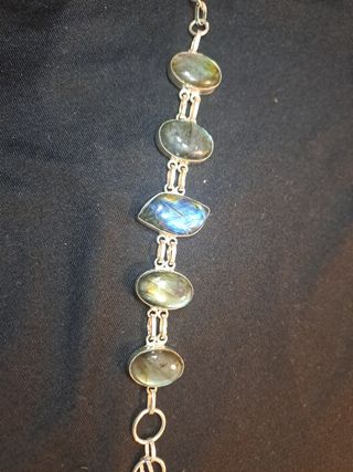 Braccialetto in argento e labradorite