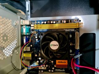 Computer fisso linq per ricambi