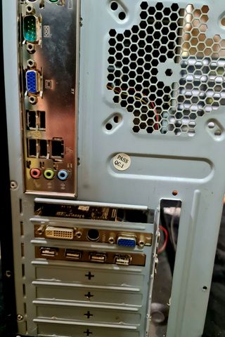 Computer fisso linq per ricambi