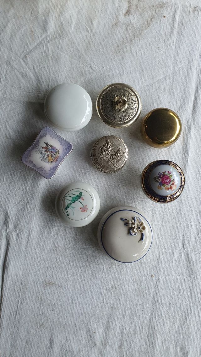 8 bomboniere in ceramica/metallo vintage