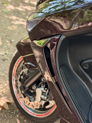 Yamaha tmax 500 recién pintada y plásticos nuevos