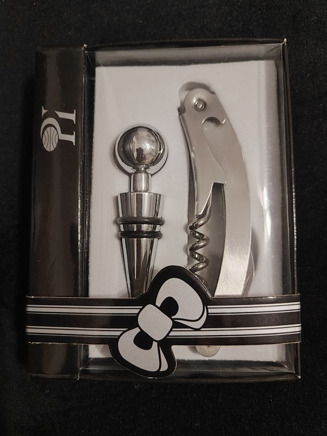 Juego de Sacacorchos y Tapa del vino