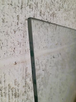 Cristales con cantos pulidos