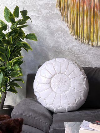 Puff de cuero Blanco hecho a mano nuevo