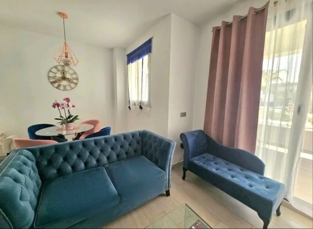 Sofá y cheslong a juego terciopelo 