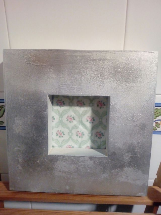 Cuadritos de escayola plateados