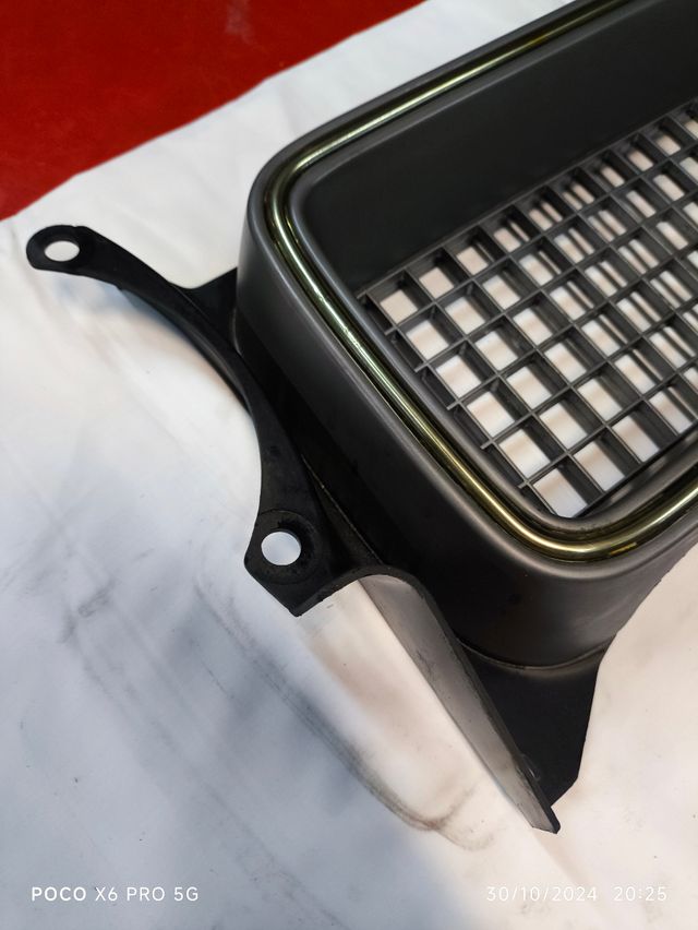 Parrilla delantera Seat 124 Sport 1800