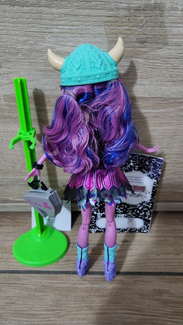 Monster high kjersti trollson bambola
