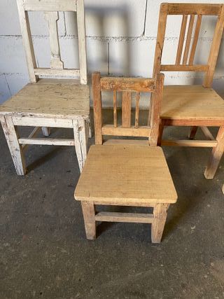 5 sillas antigua pequeña
