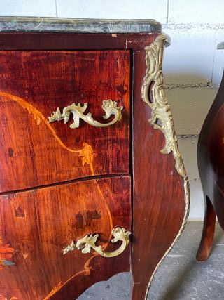 ✅comoda o mesita antiguo RESTAURADO