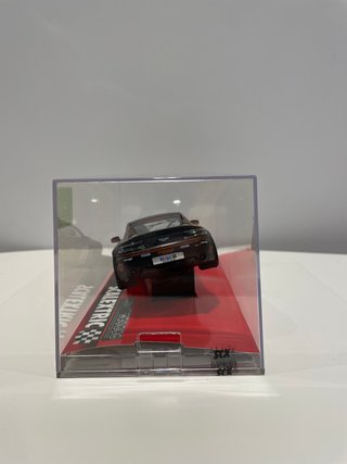 SCALEXTRIC ASTON MARTIN VANTAGE MOT. NUEVO