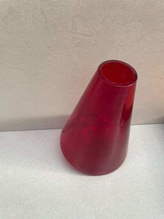 Vaso in vetro rosso