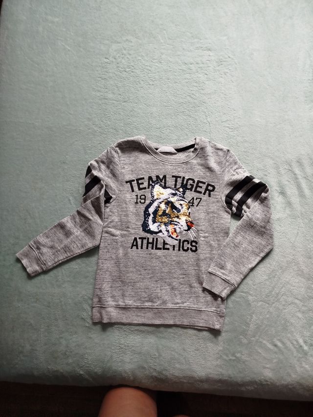 Sudadera de H&M, talla 8-10 años