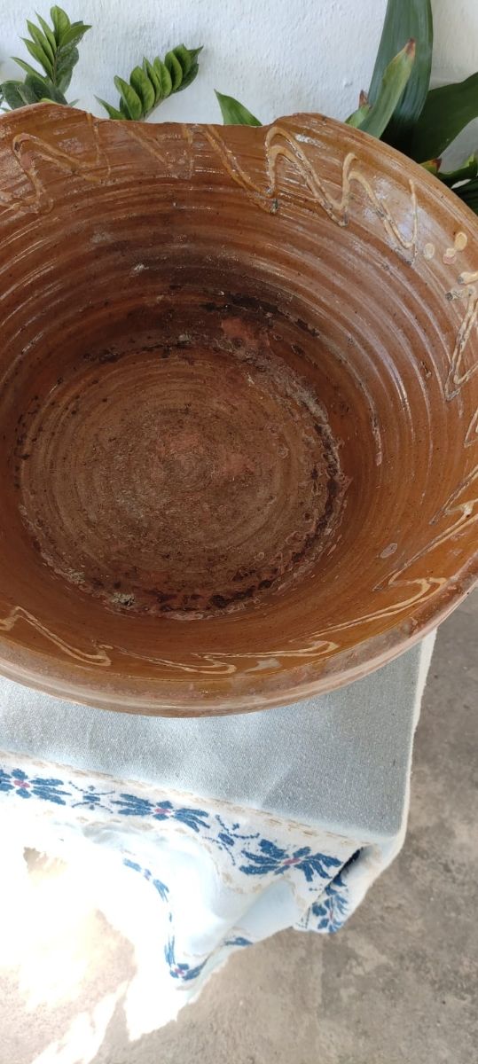 Lebrillos antiguos de barro