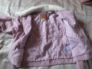   Levis