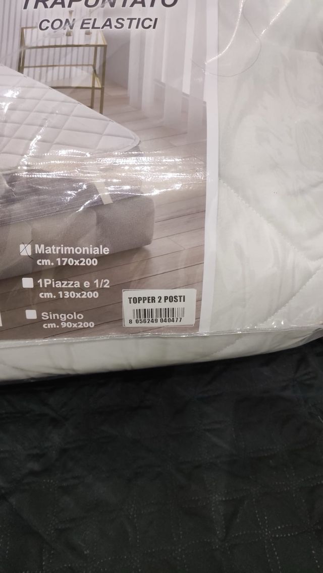 Topper trapuntato con elastici. Matrimoniale