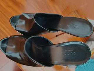 Zandalias GUCCI mujer talla 40 tacón 