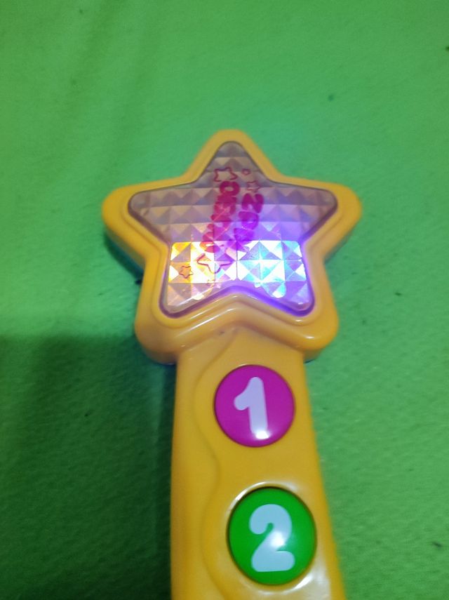 Guitarra electrónica con luces y sonido