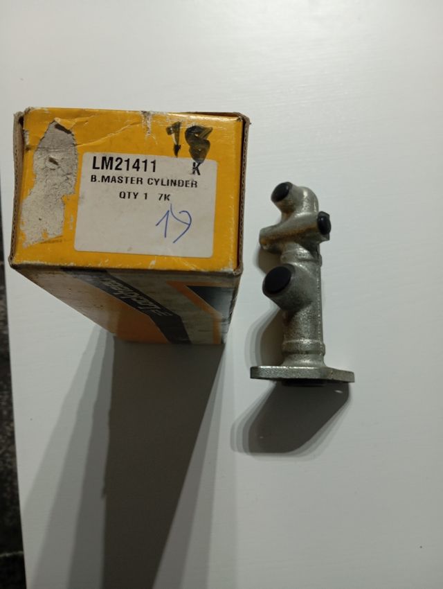 ULTIMA!! Bomba de freno nueva Renault clásicos