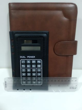 Agenda con regla y calculadora, 23x18 cm