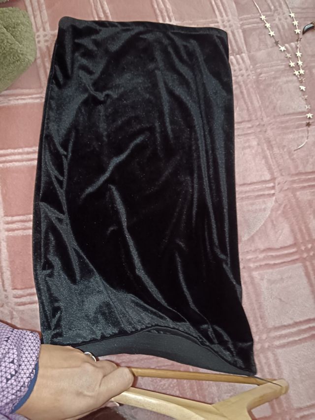Falda terciopelo negro mujer