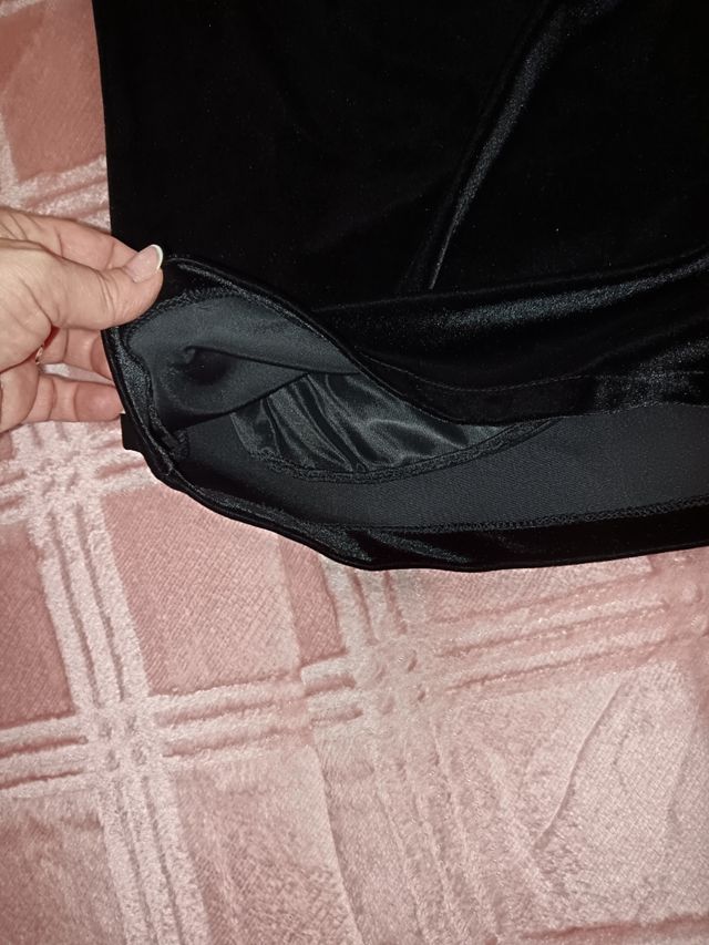 Falda terciopelo negro mujer