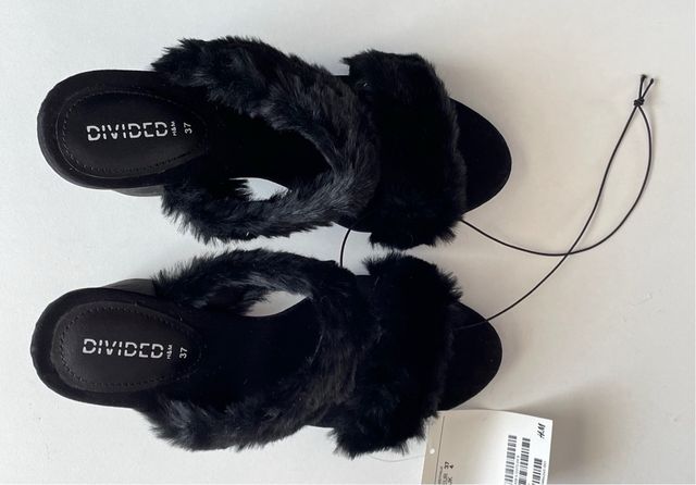 Sandalias de pelo de H&M