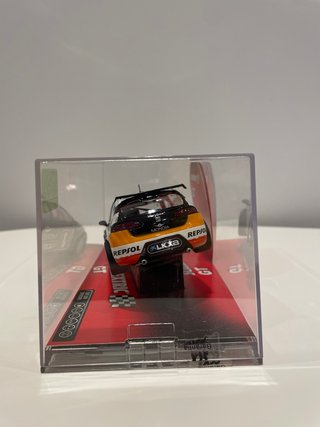 SCALEXTRIC SEAT LEÓN "LA CAIXA" NUEVO