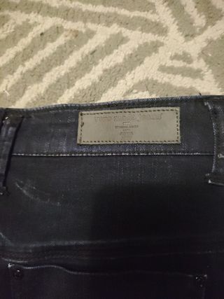 Falda vaquera estirable de mujer.