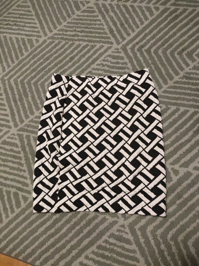 Falda de mujer estirable.