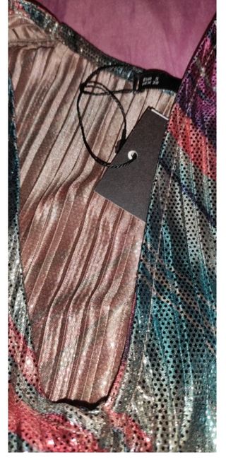 Blusa con brillos multicolores S 