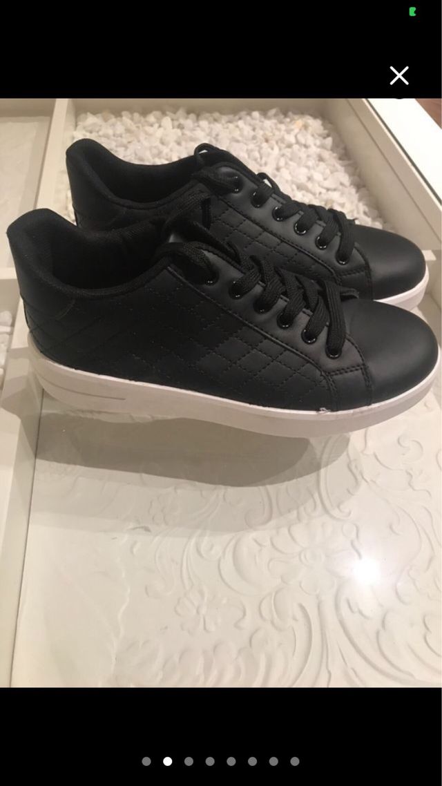 Lote 2 vestidos y zapatillas talla 38