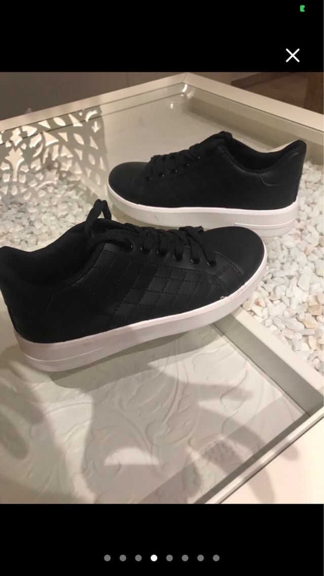 Lote 2 vestidos y zapatillas talla 38