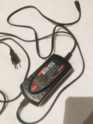 Cargador batería moto