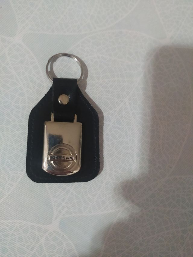Llavero nissan