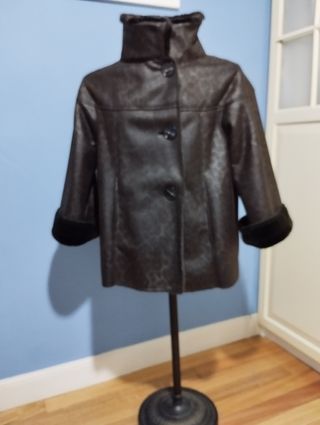 Chaquetón piel sintética 