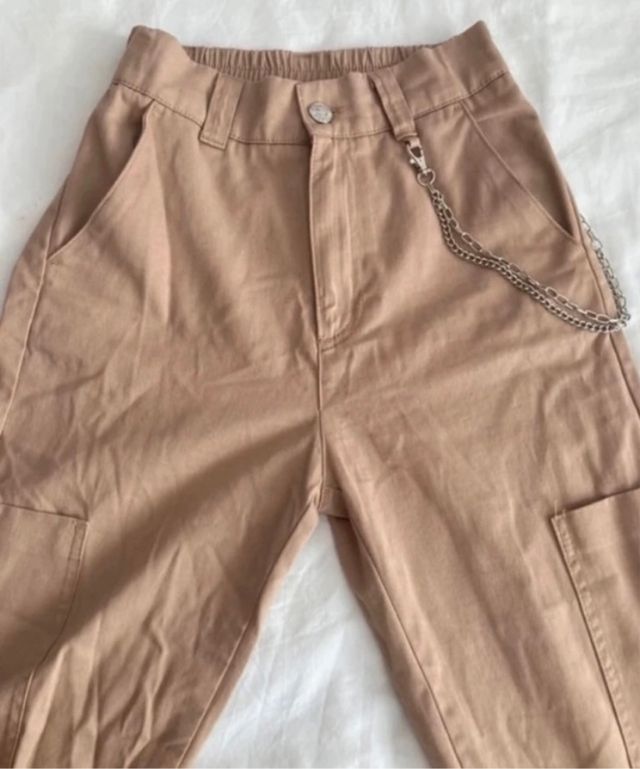 Pantalon militar cadena Pull and Bear