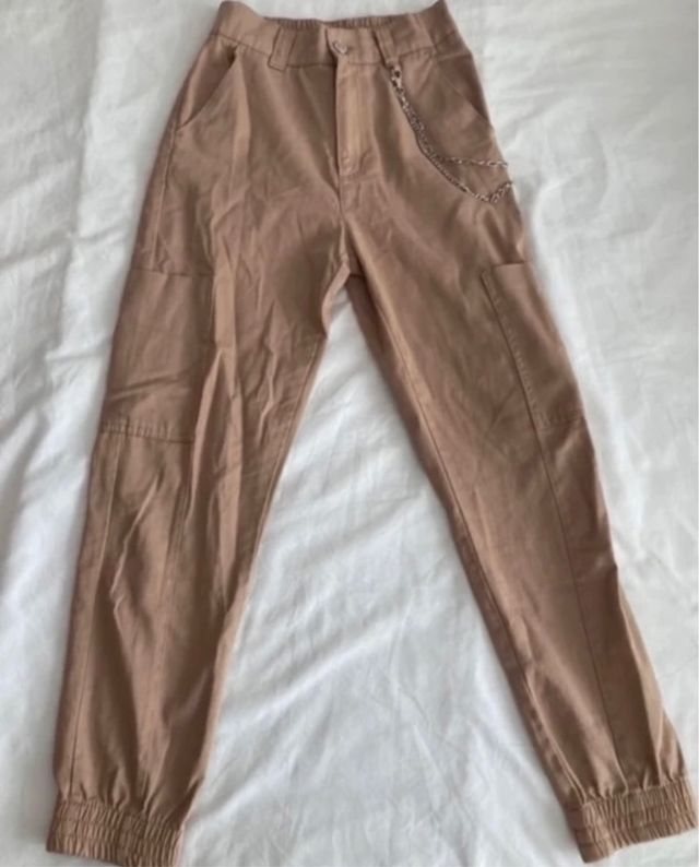 Pantalon militar cadena Pull and Bear