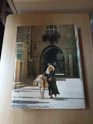 LIBRO "SIGUIENDO A JESÚS" Volúmen I