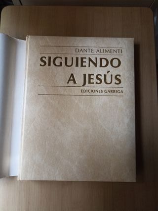 LIBRO "SIGUIENDO A JESÚS" Volúmen I