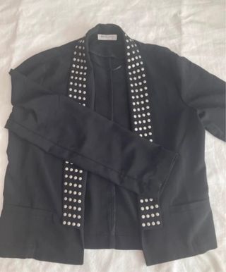 Chaqueta negra tachuelas vintage